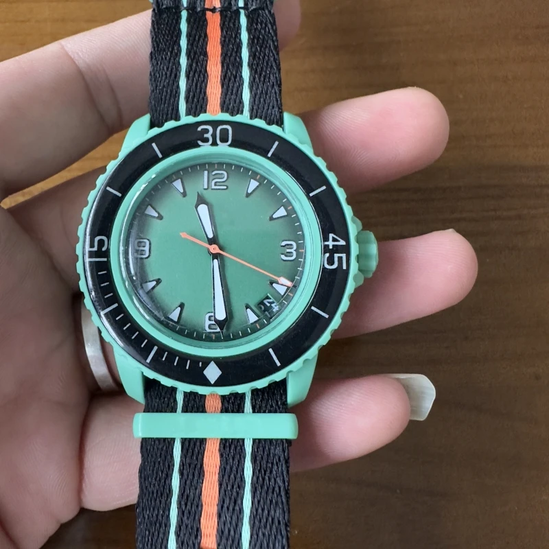 Mercury Watch 40 mm Dial up High Quality Luxury Quartz Couple Bracelet Relogio Masculino Reloj planet watch