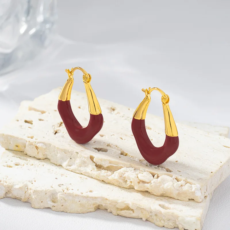 Europe American Style U-Shaped Earring New Fashion Delicate Special Design Gold Black Plated Alloy for Children Wedding Gift