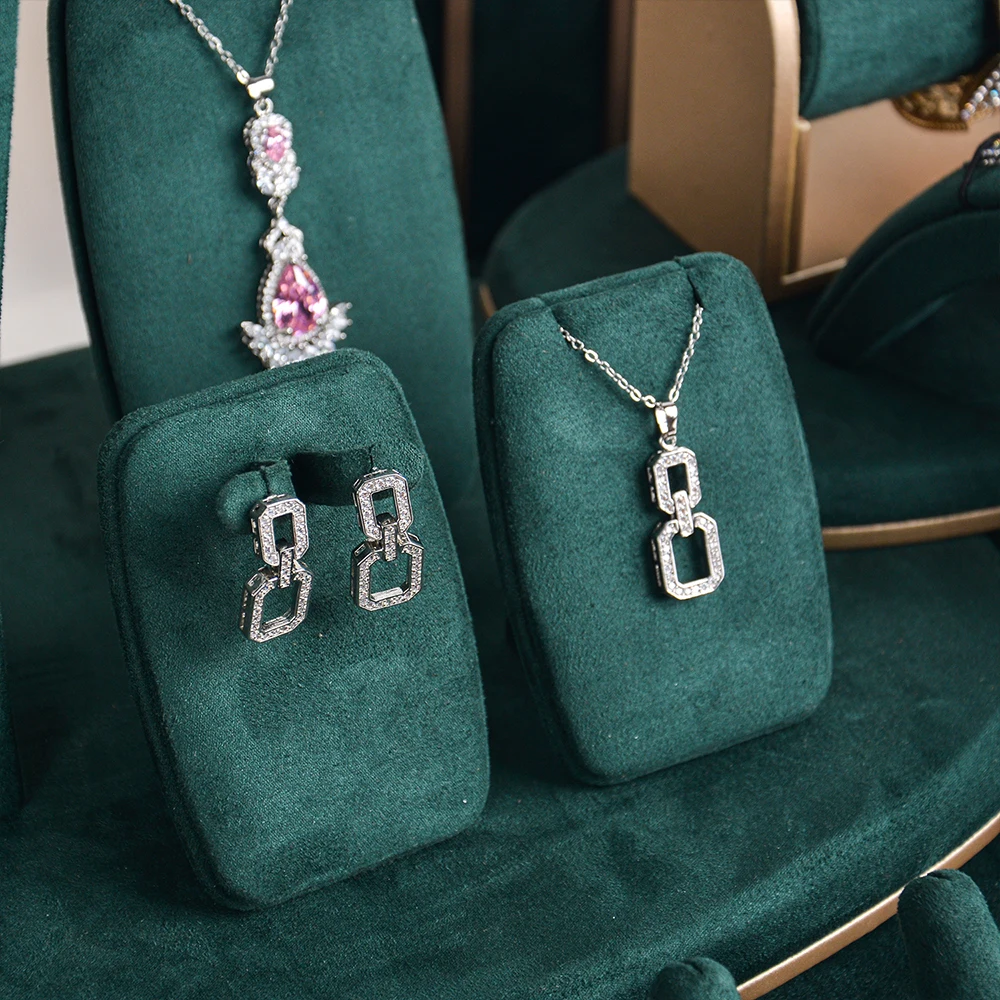 Wholesale Custom Microfiber Jewellery Holder Ring Earring Bracelet Necklace Jewelry Display Stand Showcase