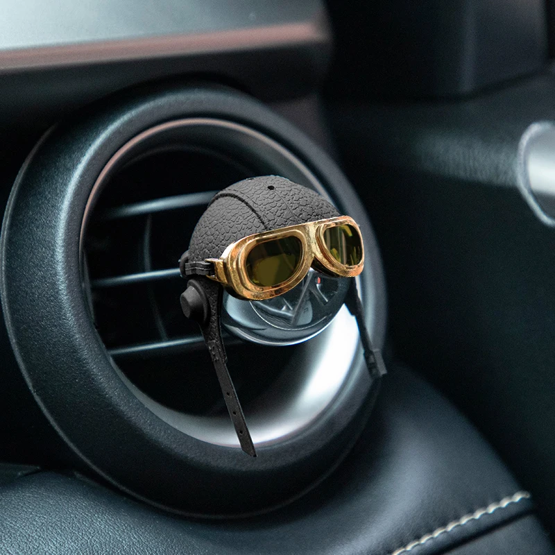 Stainless Steel + Leather Strap Hanging Car Fragrance Creative Airborne Division Design Vent Clip Car Air Freshener Car Perfume