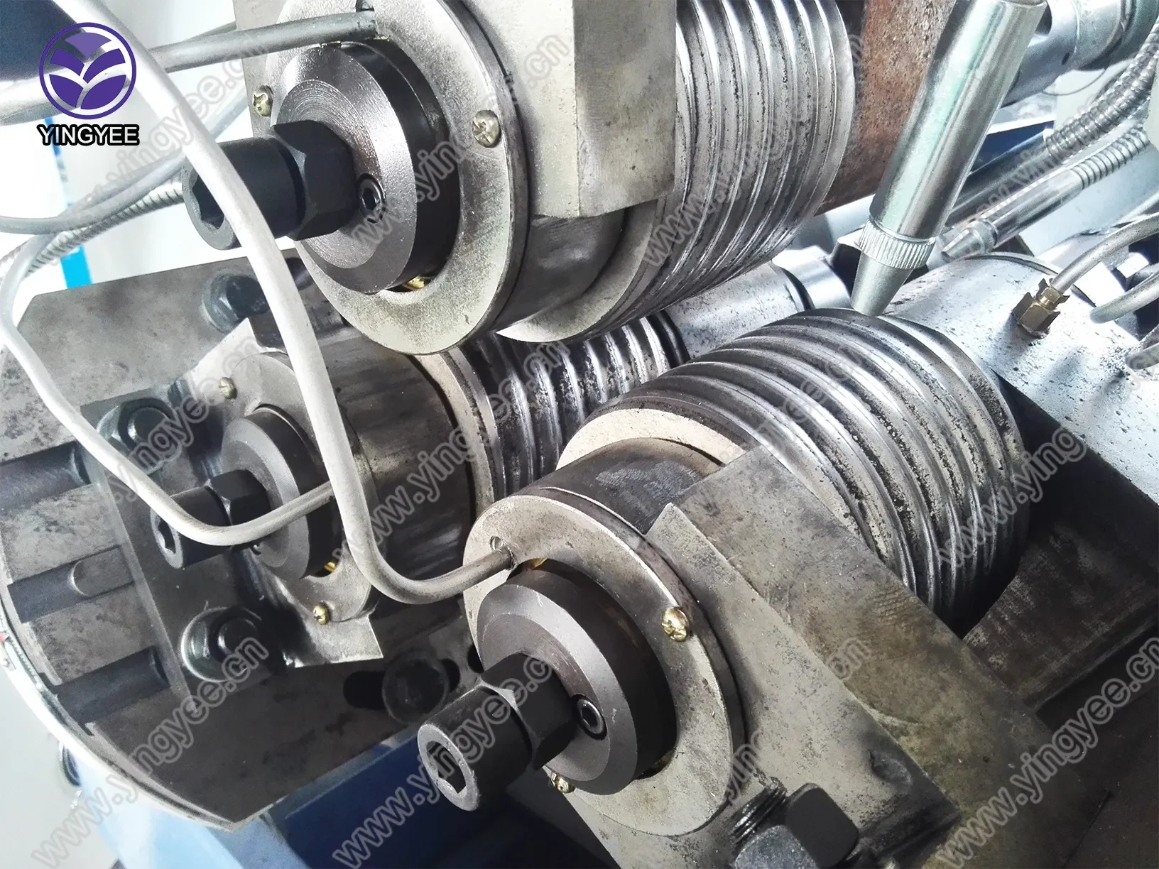 SUPER Three-Axis Thread rolling machine