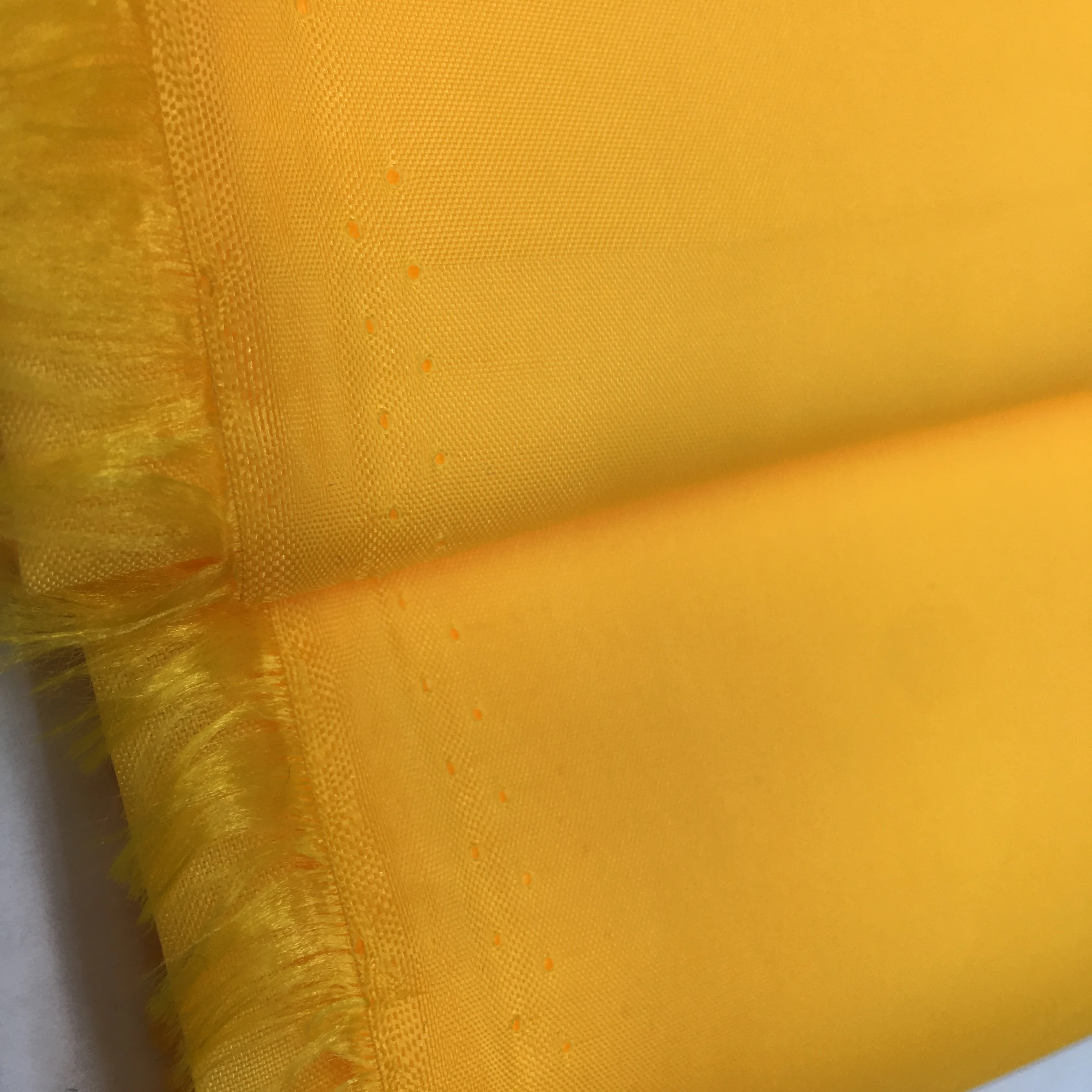 Beautiful Hot Sale recycled fabric 100%polyester 210t poly taffeta plain weave solid lining for garment fabrics
