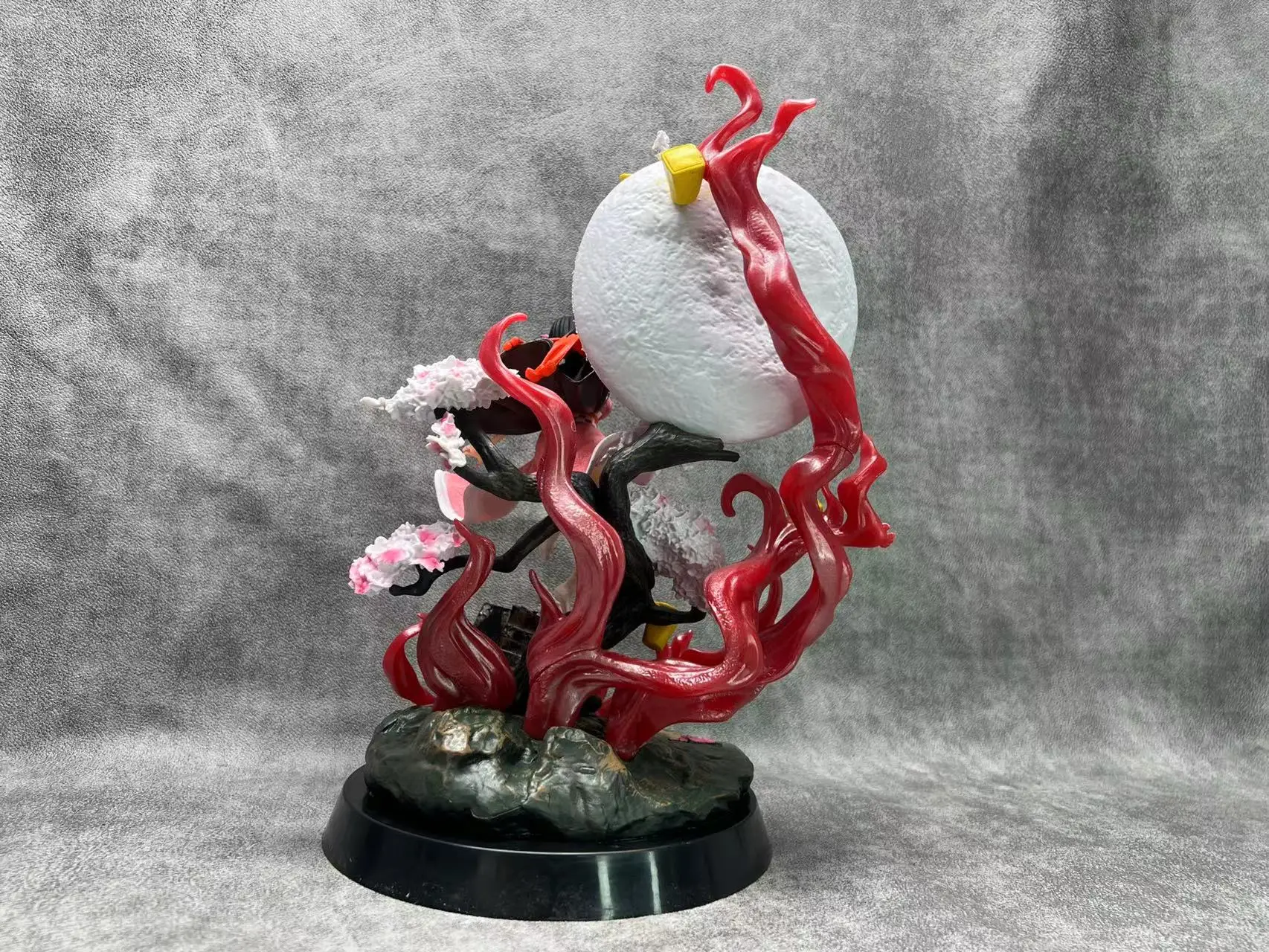 12.02inches 31CM Demon Slayer Kimetsu no Yaiba Kamado Nezuko PVC Resin Toy Model Nezuko Demon Slayer Action Anime Figure