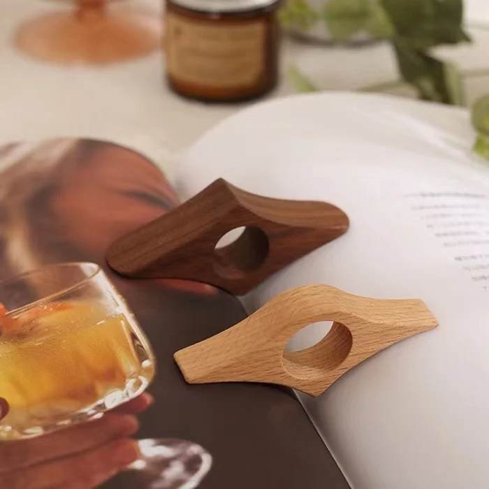 Solid wood reading and page pressing ring, one handed book holder, wooden handicrafts, wooden bookshelf
