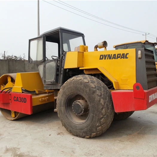 Шведский однобарабанный ролик Dynapac CA30D CA301D на