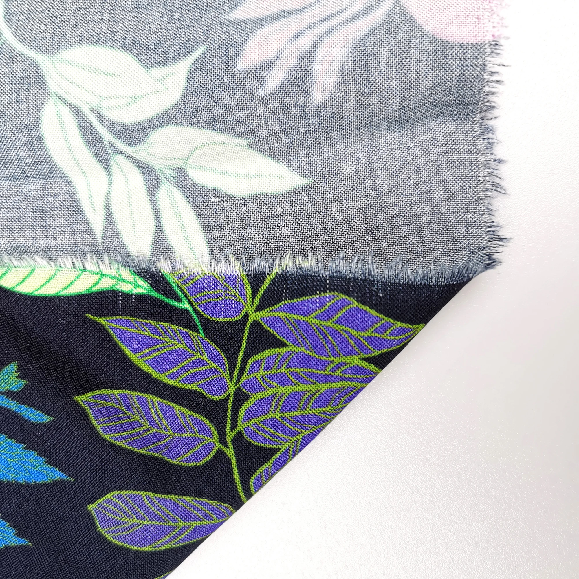 
High quality rayon digital printing Clothing skirt floral rayon cloth 