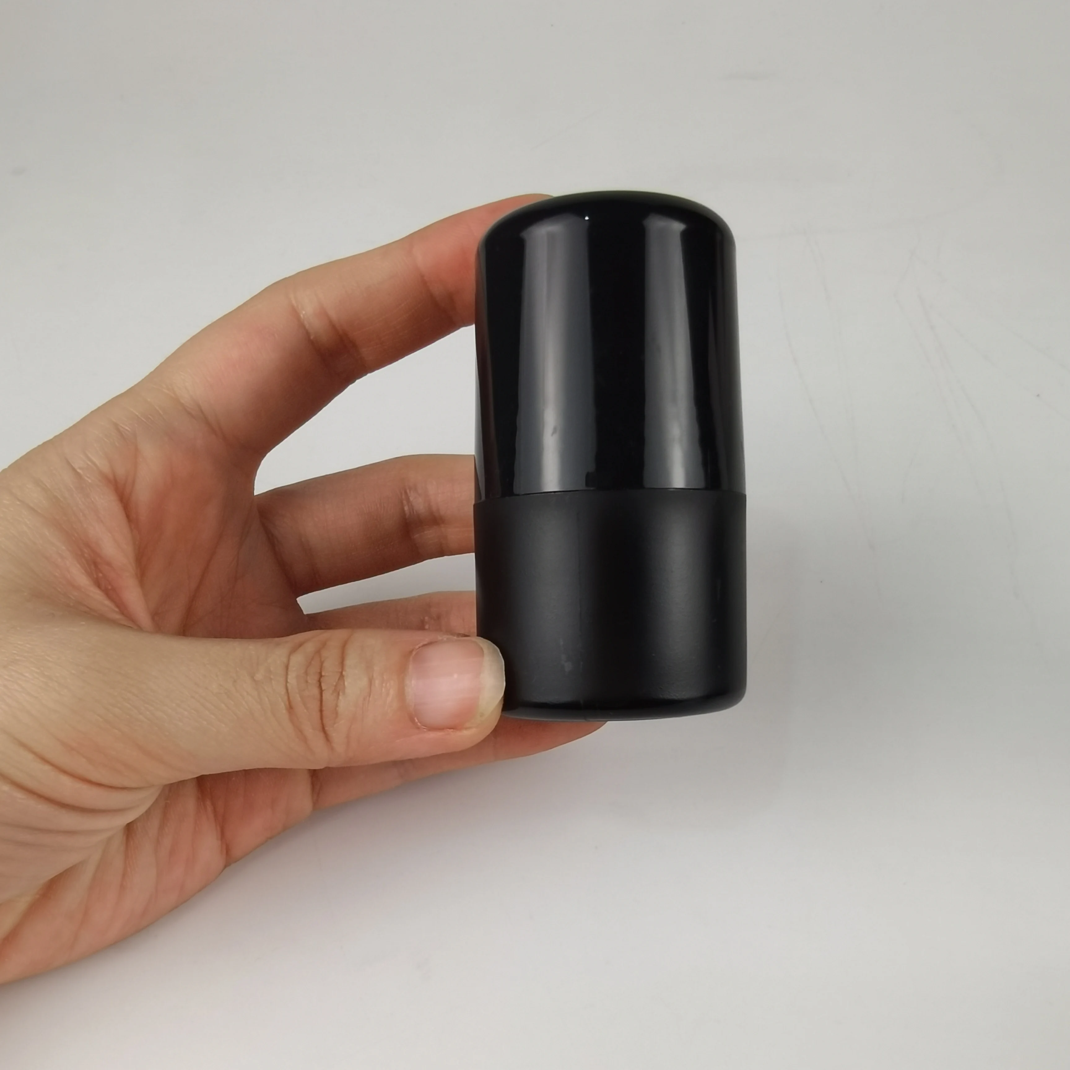 30ml 30g PP Empty White Black Mini Plastic Roll On Deodorant Bottle with PP Roller Ball