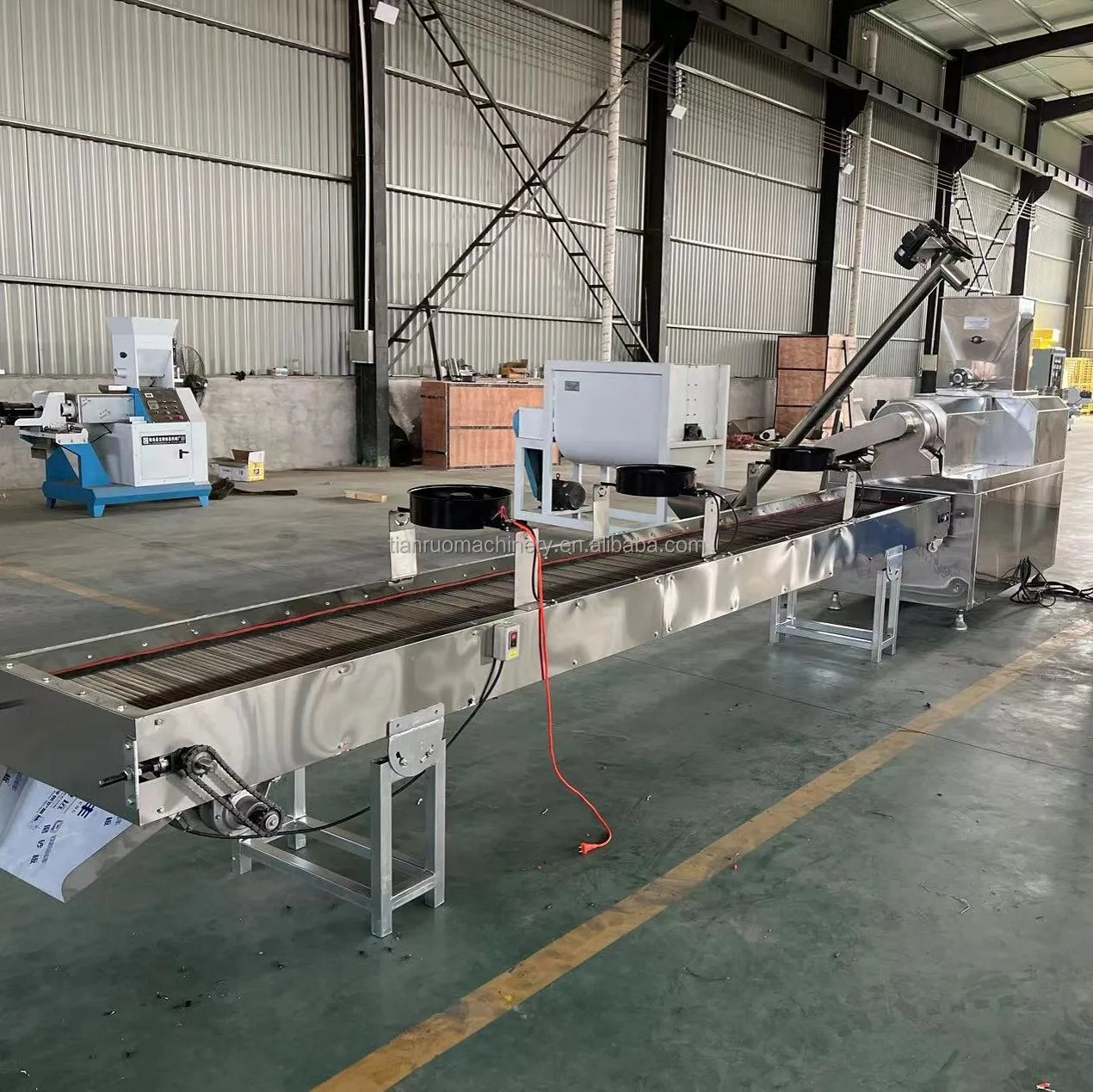 factory price rice corn chips puffing machine  rice wheat corn puff snack extruder machine price