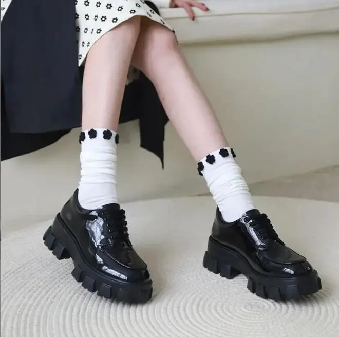 Thick heeled Patent leather Fat Platform sneakers Fashion Women Chunky Trainers Casual Shoes