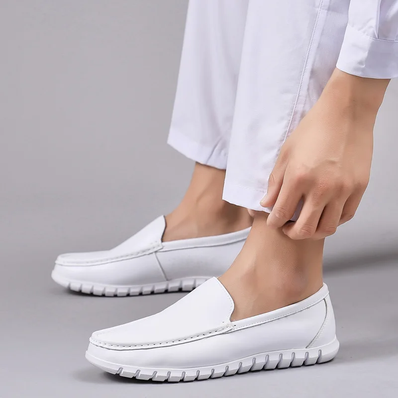 2020 white flat comfortable leather nursing shoes females