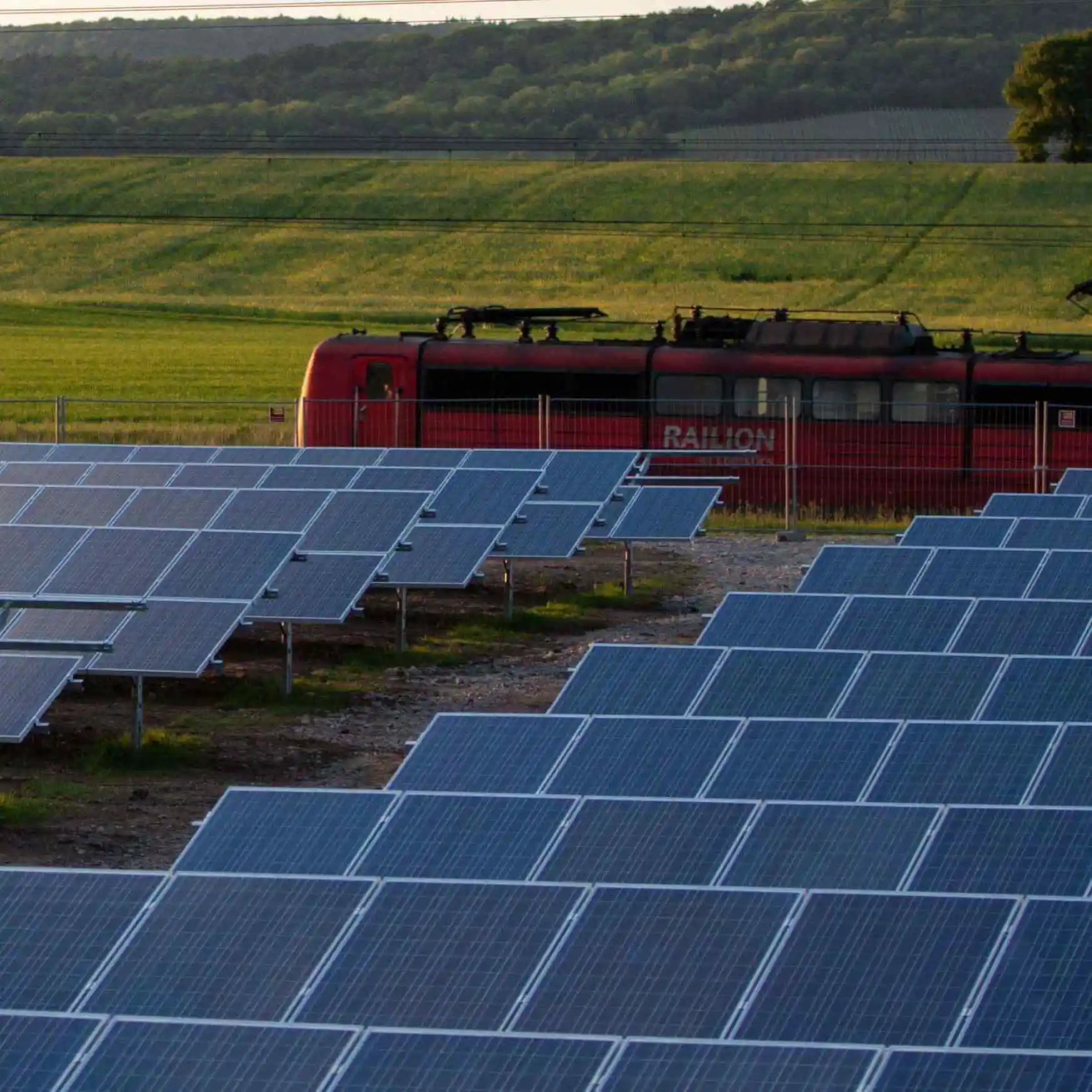 Three Phase 30kw 50kw 100kw Hybrid Off Grid Solar Energy Power Systems 30kw 50 kw 100 kw 200kw Solar Power Plant Price