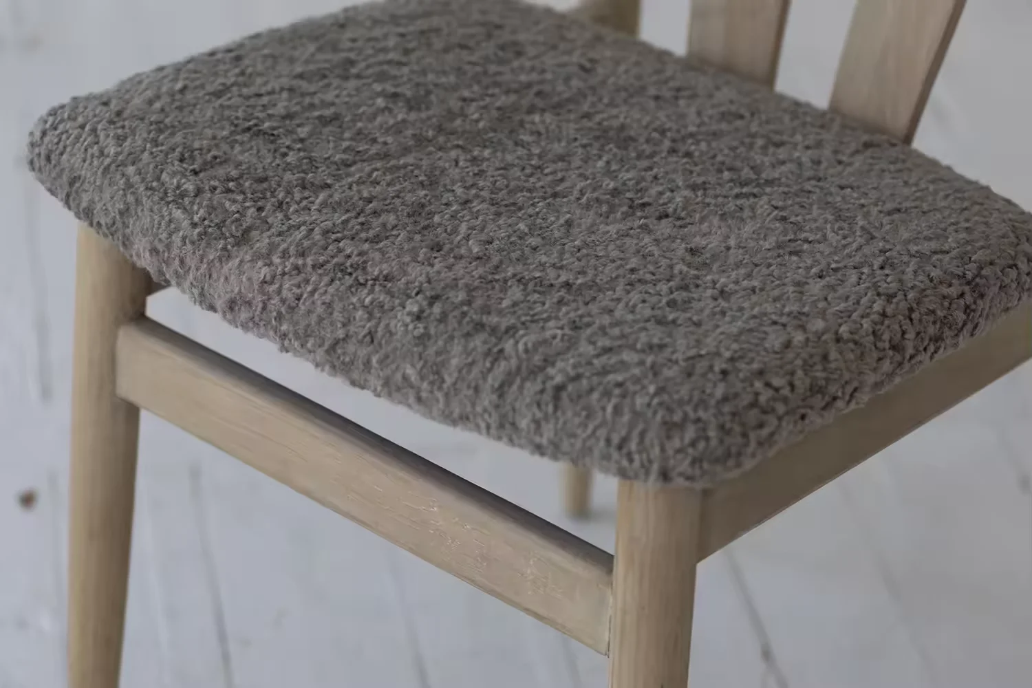 Custom Handmade Wabi-Sabi Style Solid Wood Teak Dining Chair Antique Design Home Furniture for Home or Hotel Use