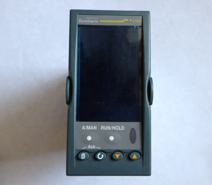 NEW ORIGINAL Eurotherm 3508 PID Temperature Controller 3508/CC/VH/1/XX/10/1