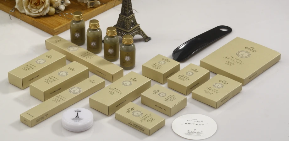 Custom Luxury 5 Star Disposable Biodegradable Eco Friendly Guest Toiletries Kit Accessories Set Bathroom Hotel Amenities