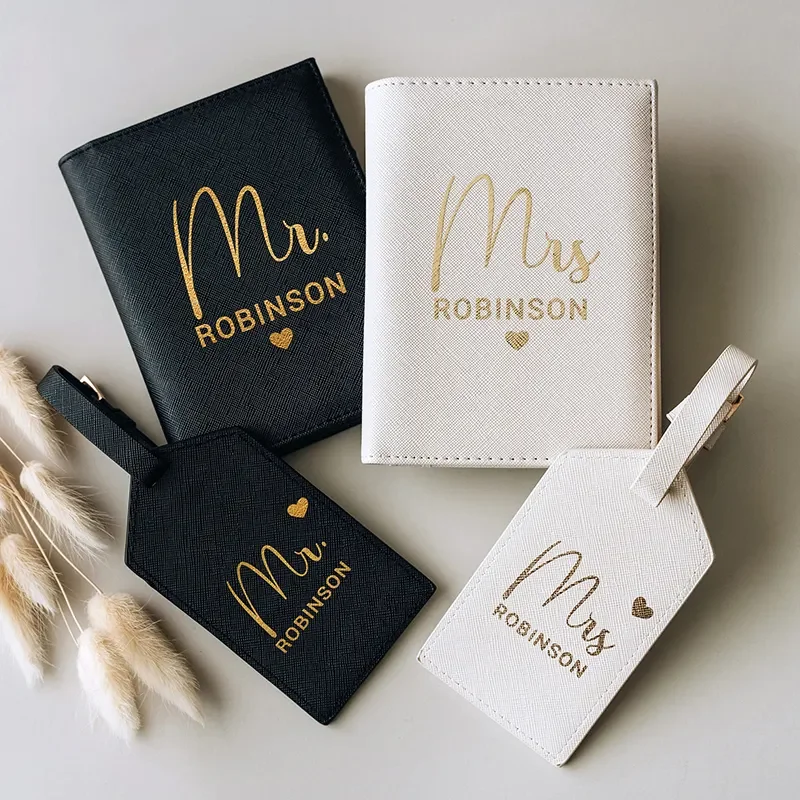 Custom RFID Blocking PU Saffiano Leather Travel Ms and Mr Passport Holder Luggage Tag Set