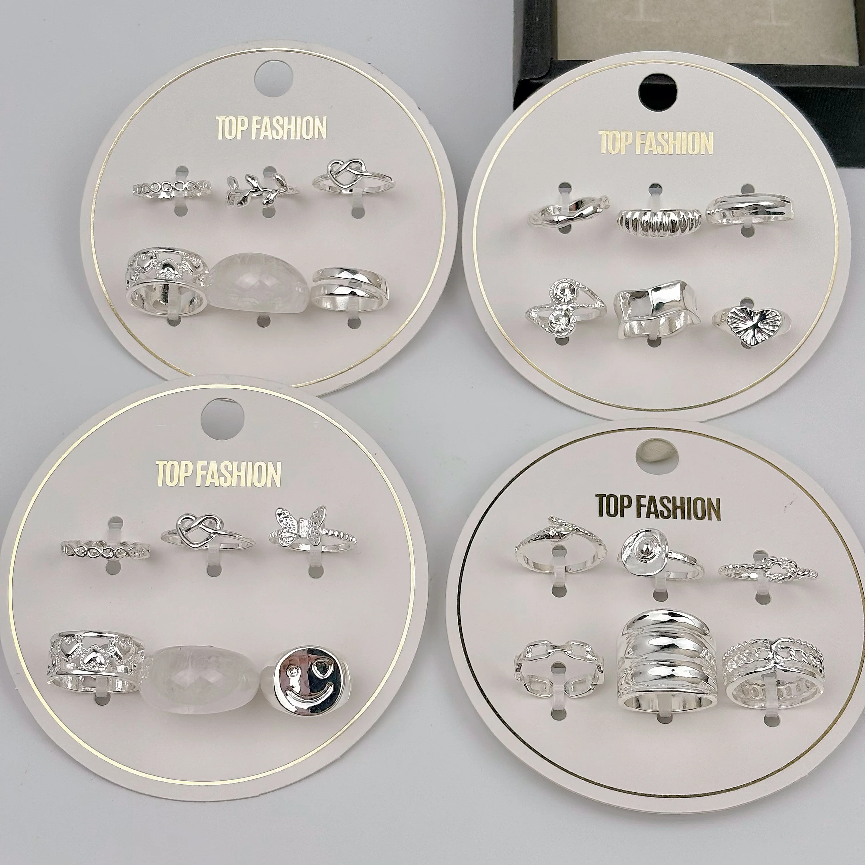 6 rings in a card Mengningna vintage jewelry women zinc resin rings high-cost performance newest wholesale in bulk one size ring