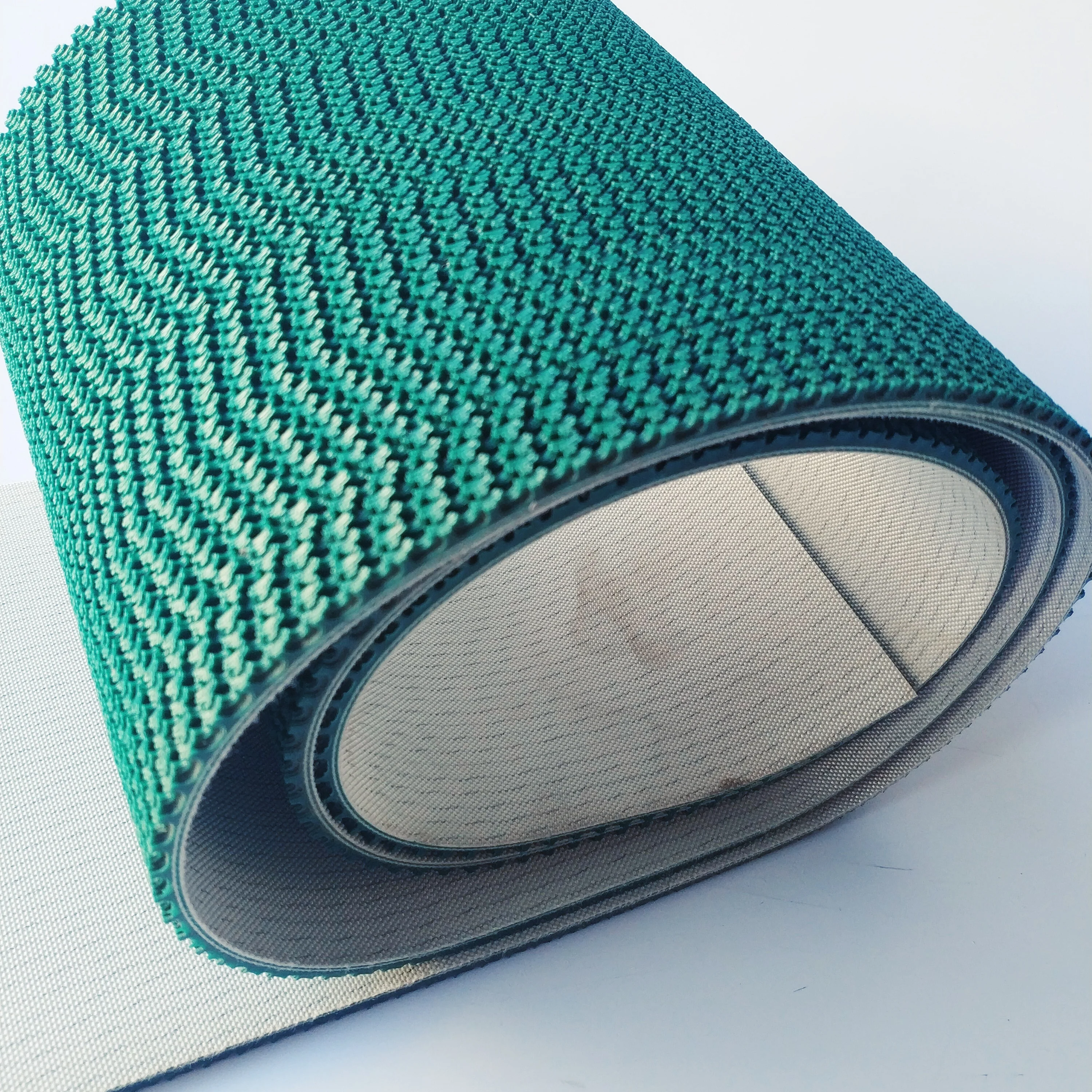 resistance green pvc rough top grass grip pattern conveyor belt