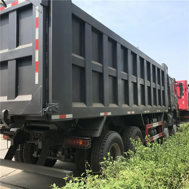 hot sale in china sinotruk howo dump truck 8x4 30tons  new rhd 420 hp high quality low price