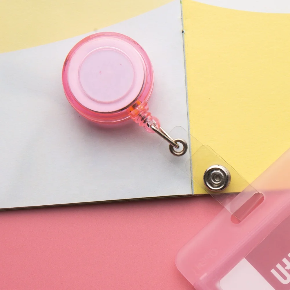 
Welcome OEM for medical and office retractable transparent plastic badge reel 