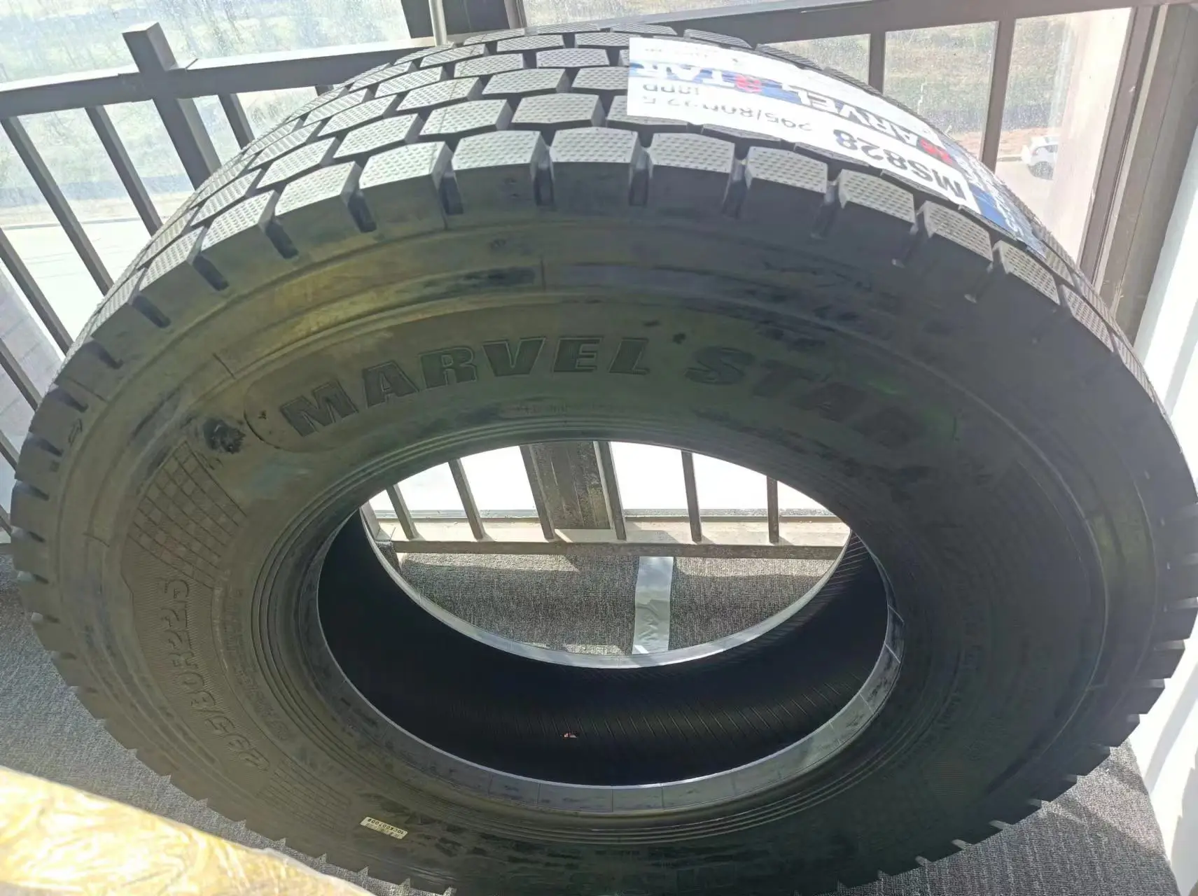 Good Price Tyres 385 65 22.5 Truck Tyres 385/65  Arabic Looking for Partners