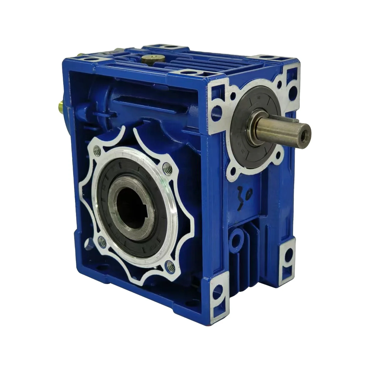 NMRV025 worm gear reducer with compact structure ratio 50-100 worm gearbox with single or double extension worm shaft