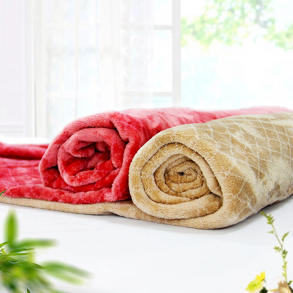2024 Hot Sale 100% Polyester Soft and Skin-Friendly Flannel Fleece Fabric for Socks Pajamas Winter Blanket