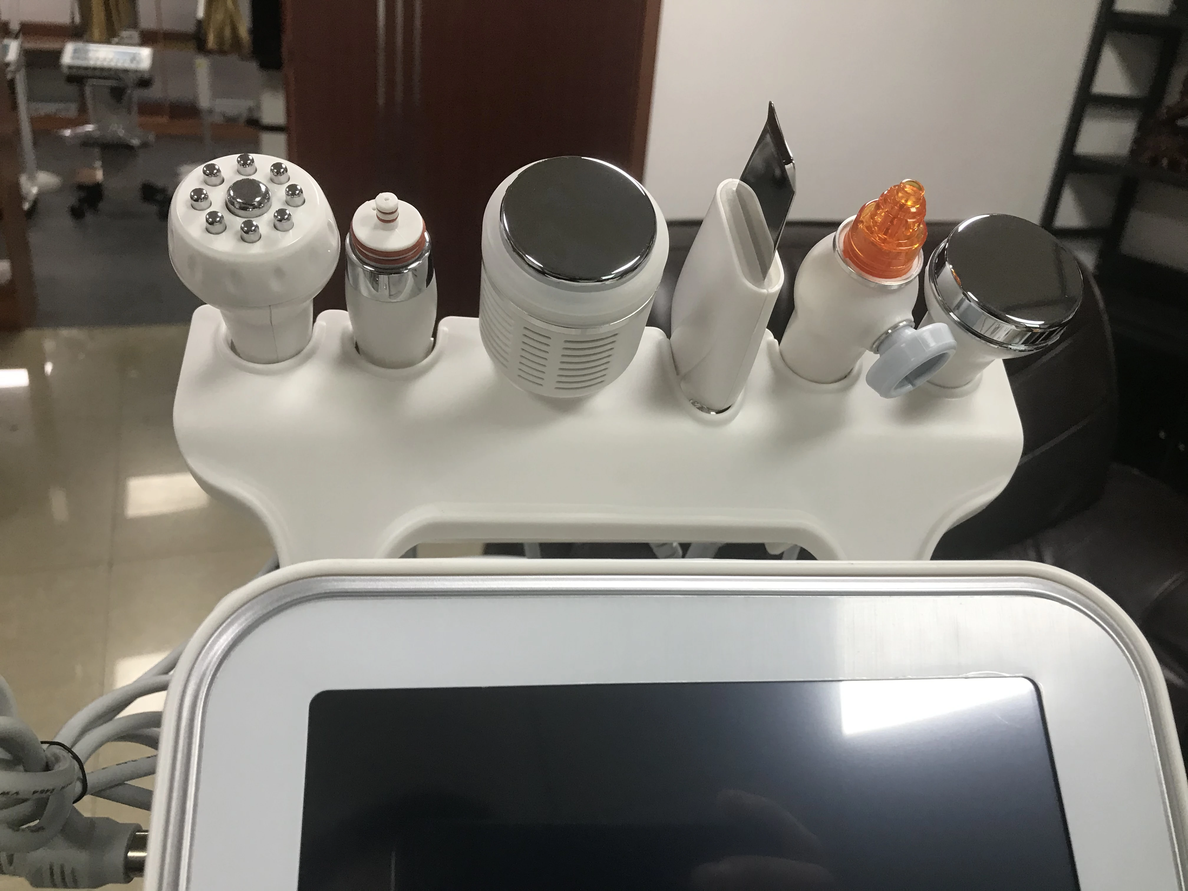 Beauty Professional 6 In1 Microdermabrasion Hydra Beauty Machine Max HEART Technology SEA Medical Packing Technical Parts Sales