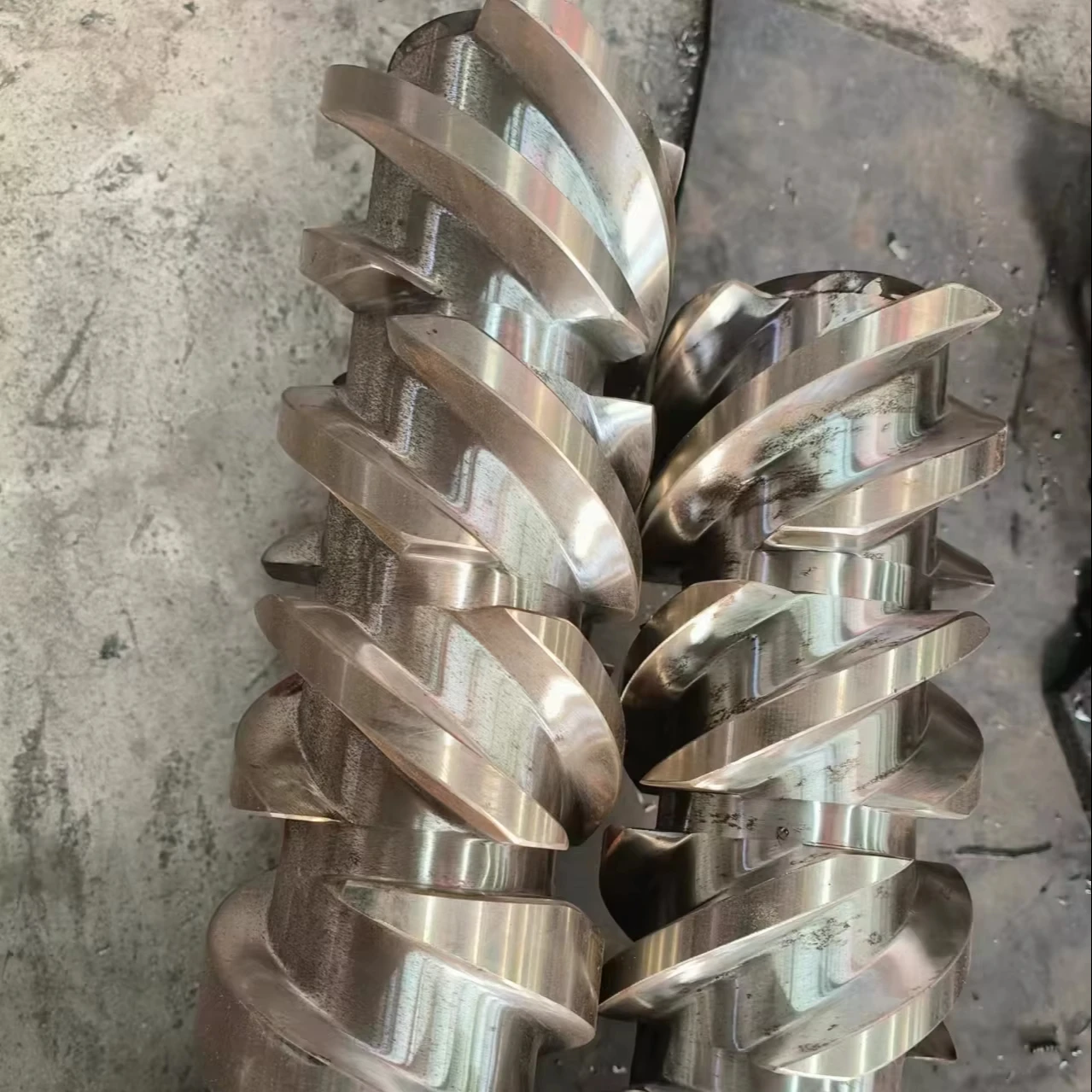 Пластиковые Экструзионные винты и бочки