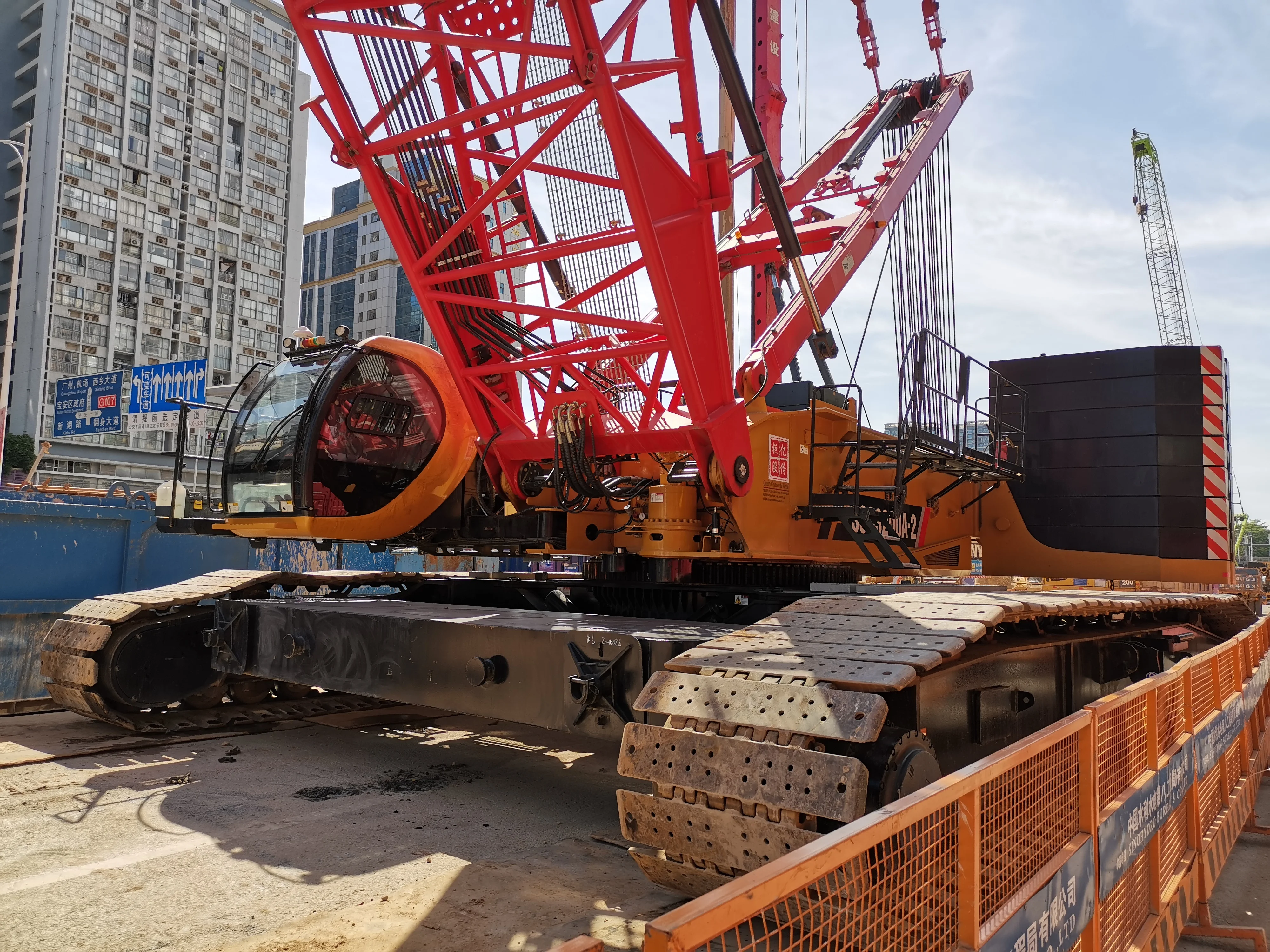 Good condition  Crawler Crane Hot Selling used SANY 320 ton  cheap Price  Crawler crane used construction machinery in dubai