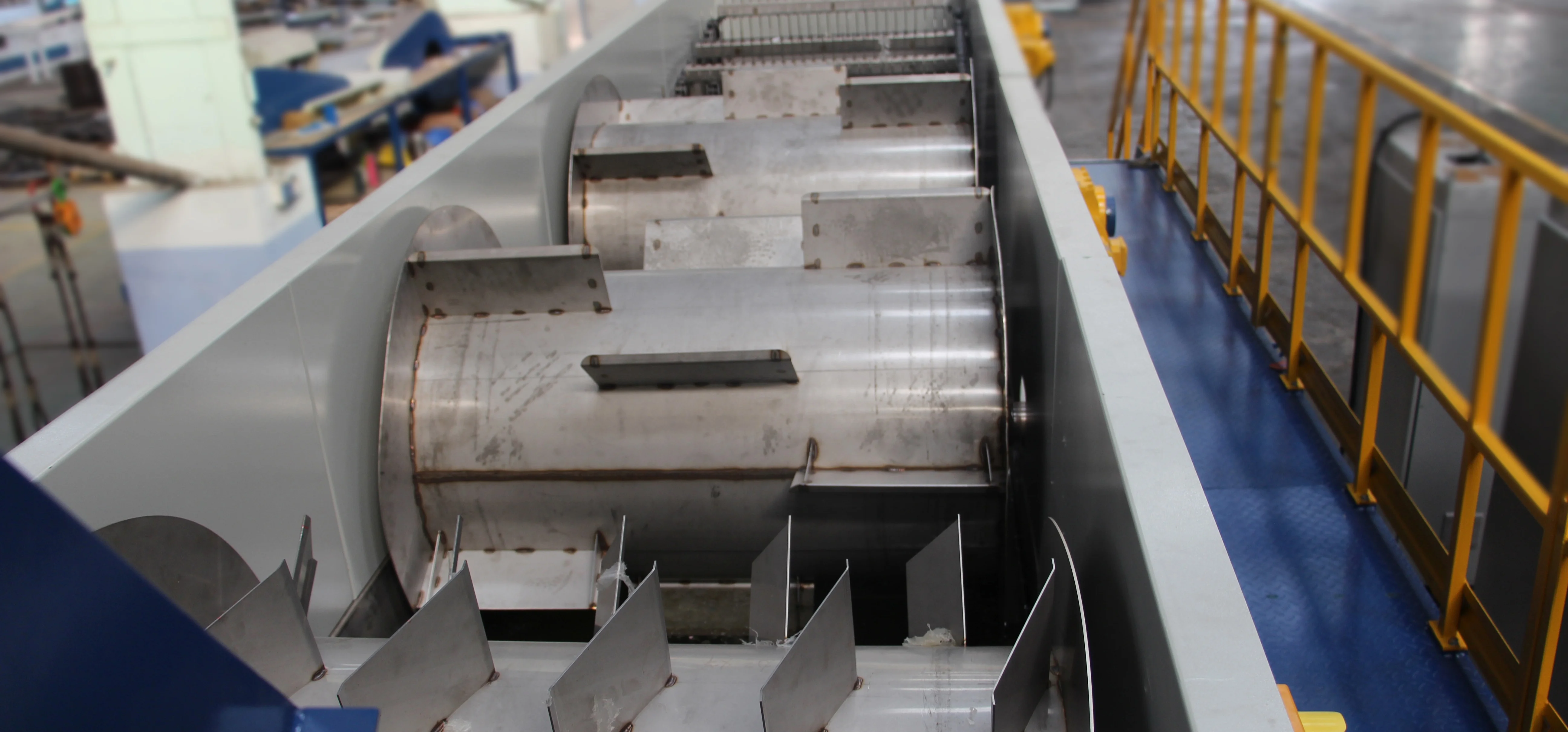 Premium HDPE chemical drum container barrel keg can Shredder Shredding Recycling machine plastic recycling washing line