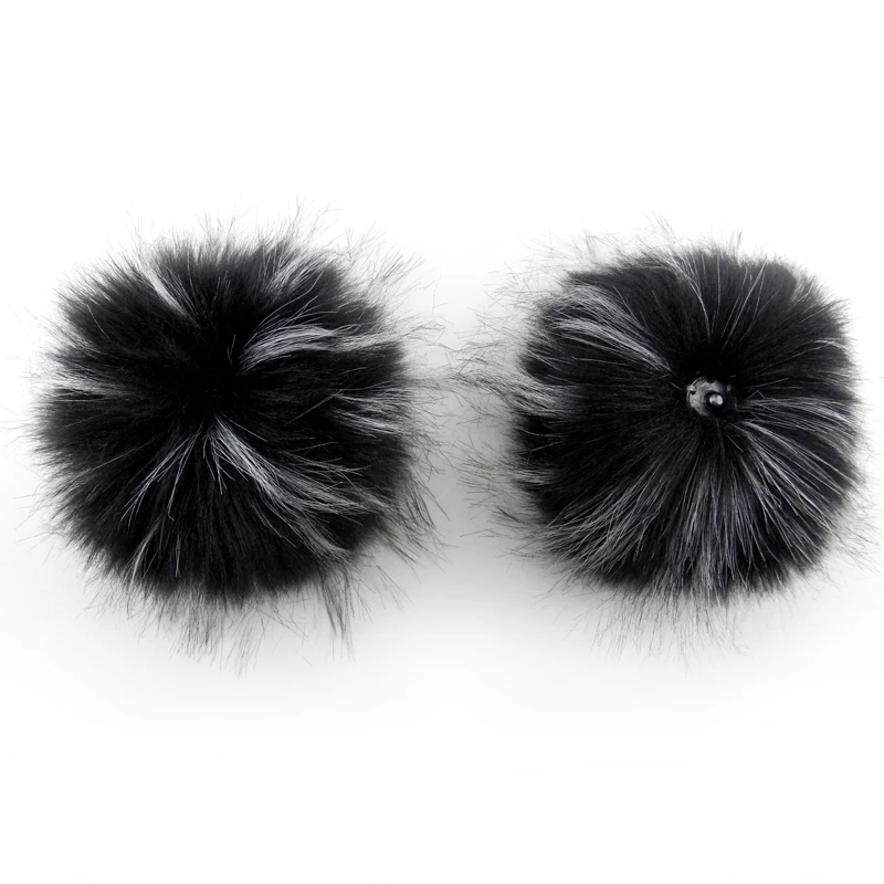 fur pom with snap (3)