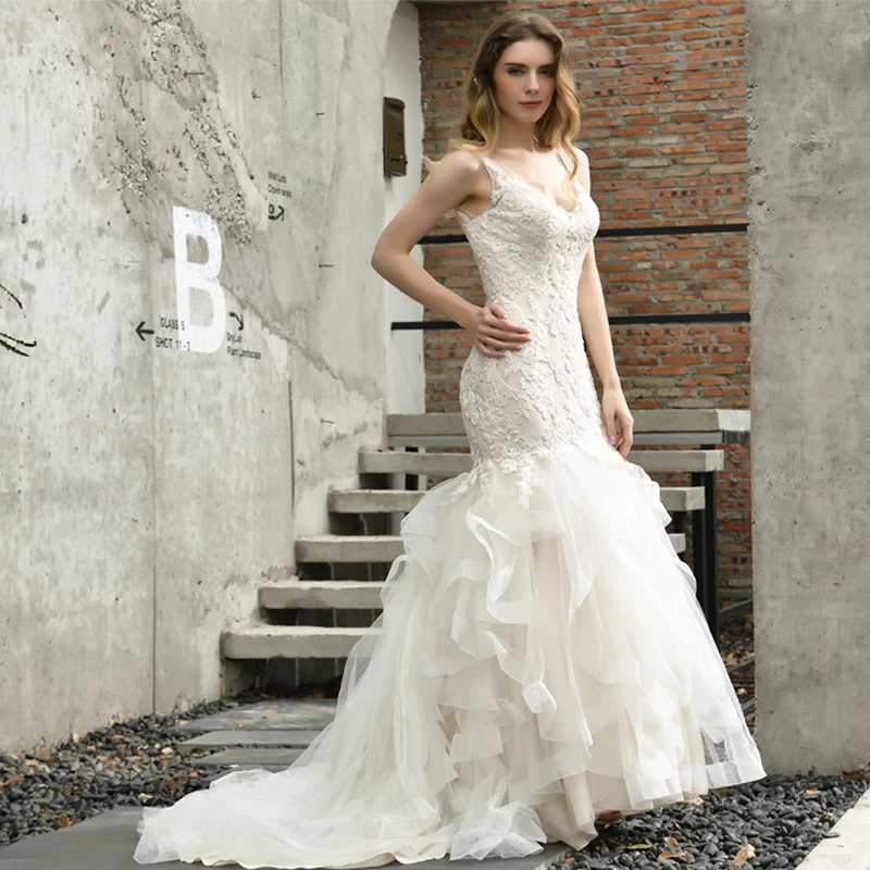 Красивое сексуальное кружевное свадебное платье на бретельках с V-образным вырезом в стиле русалки