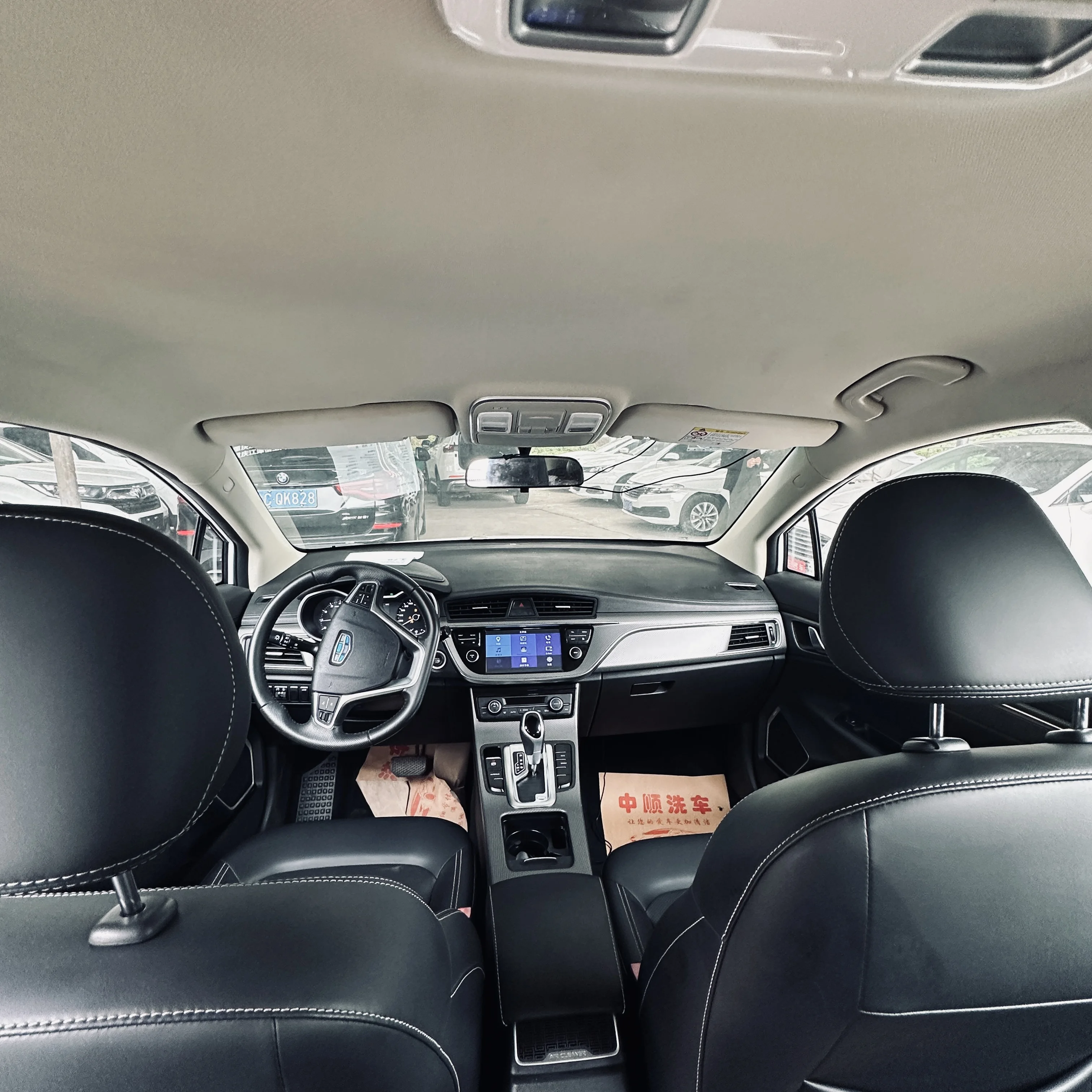 2023 Подержанный автомобиль в Китае Самая продаваемая модель Geely Emgrand 5-местный седан 1 5 л 8 бензиновый новые цены на