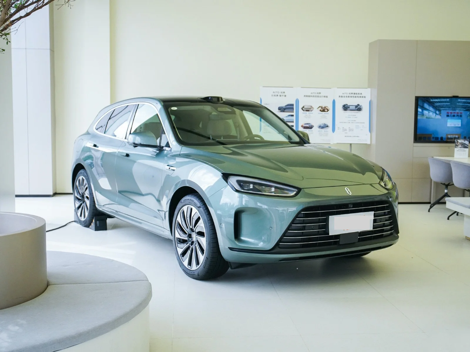 2023 Aito Новый Ev Car 4-колесный аккумулятор с усилителем левое рулевое управление Hua-wei M5 электромобиль