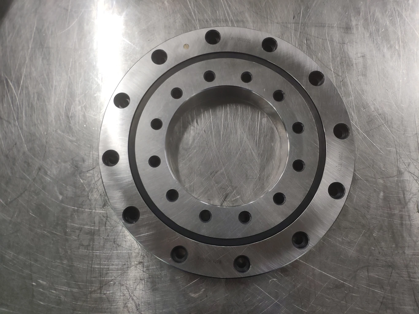 HONB New material High Performance GCr15 heavy duty Cylindrical roller RU297 crossed roller bearing