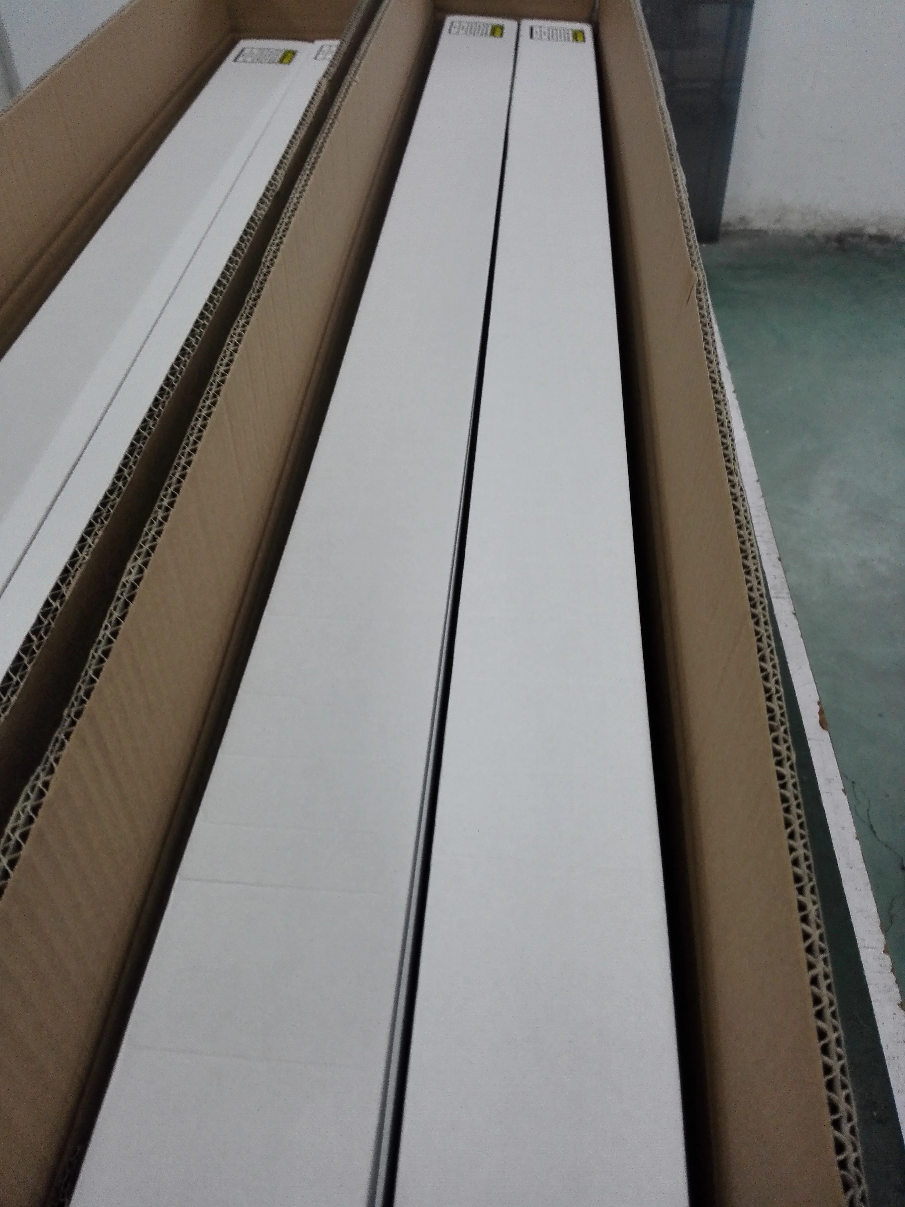 300mm Economic LED  Plastic Batten Surface Mounted 10W LED Tube Light Batten CE ROHS TUV ERP