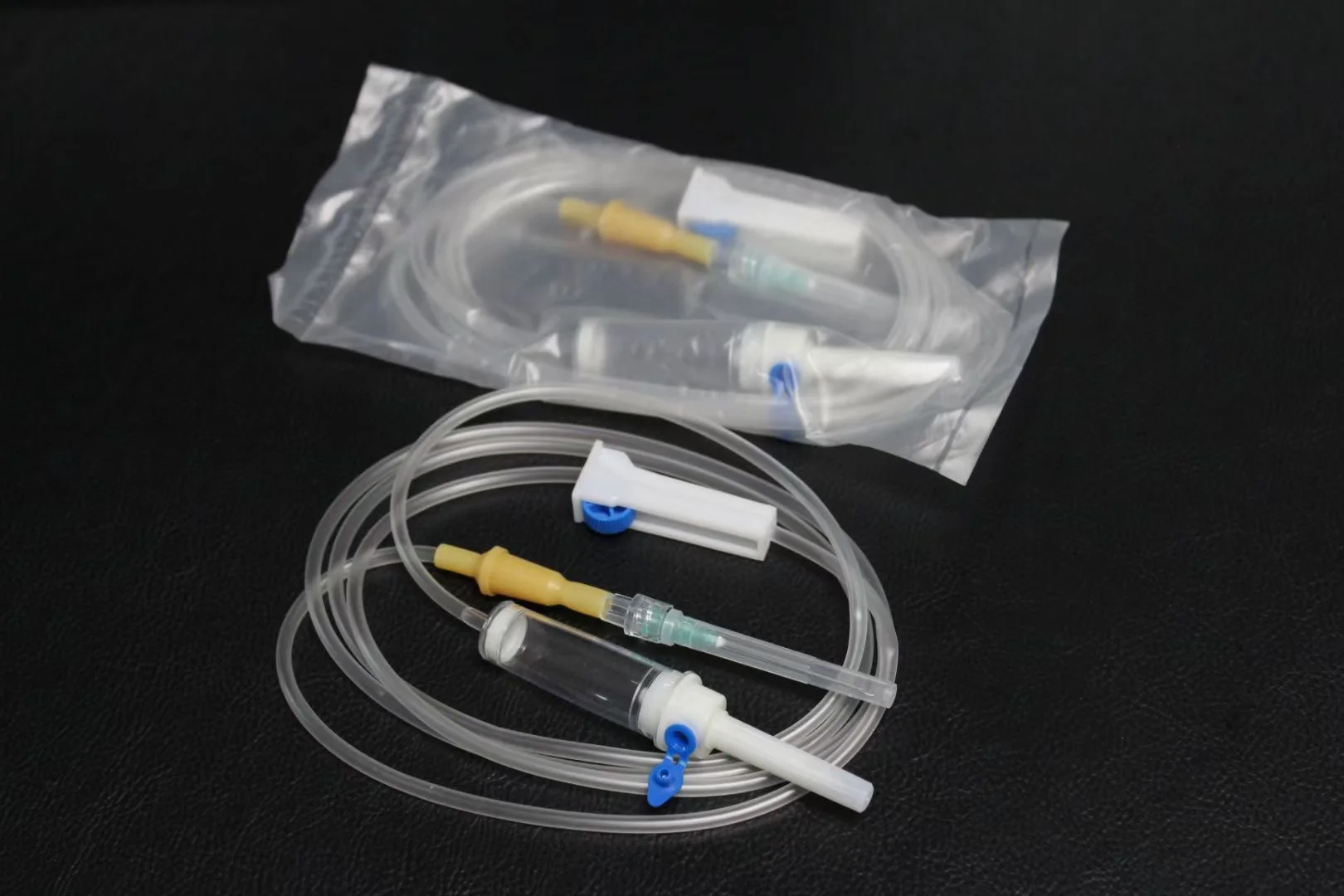 Medical Supplier China Factory OEM Custom Medical Disposable Sterile IV Infusion Giving Set Normal Type 15 Drop/mL