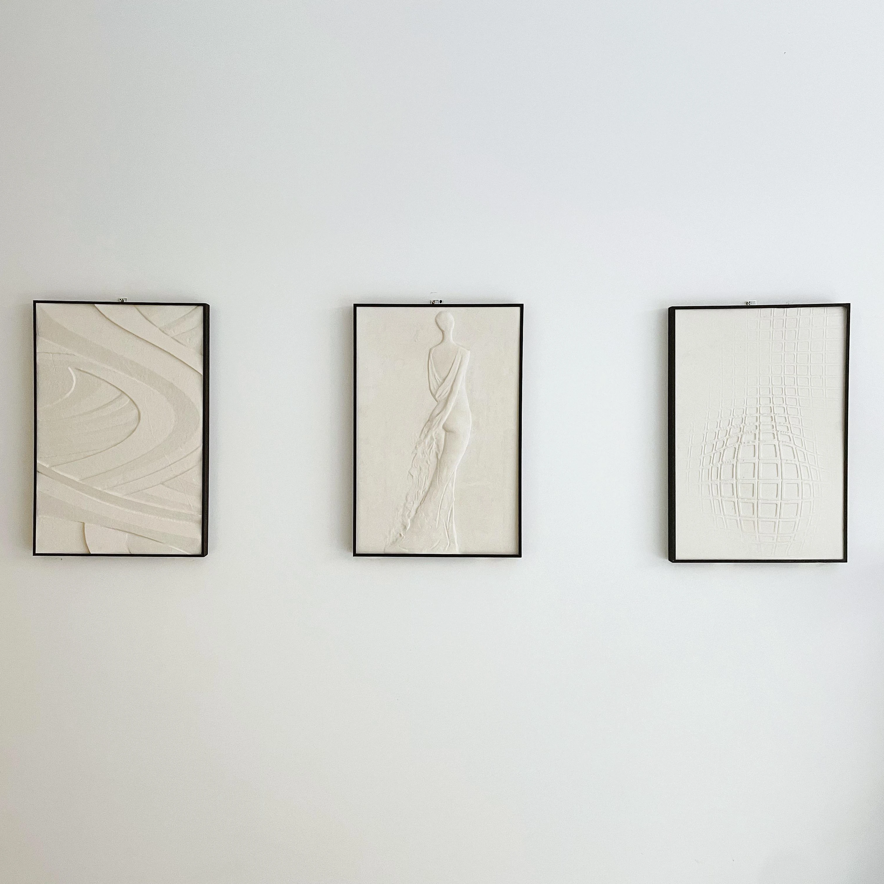 Modern Lady Relief 3D Stone Painting Abstract Design Giant Printed Wall Art Hanging Decor with Frame Mounting