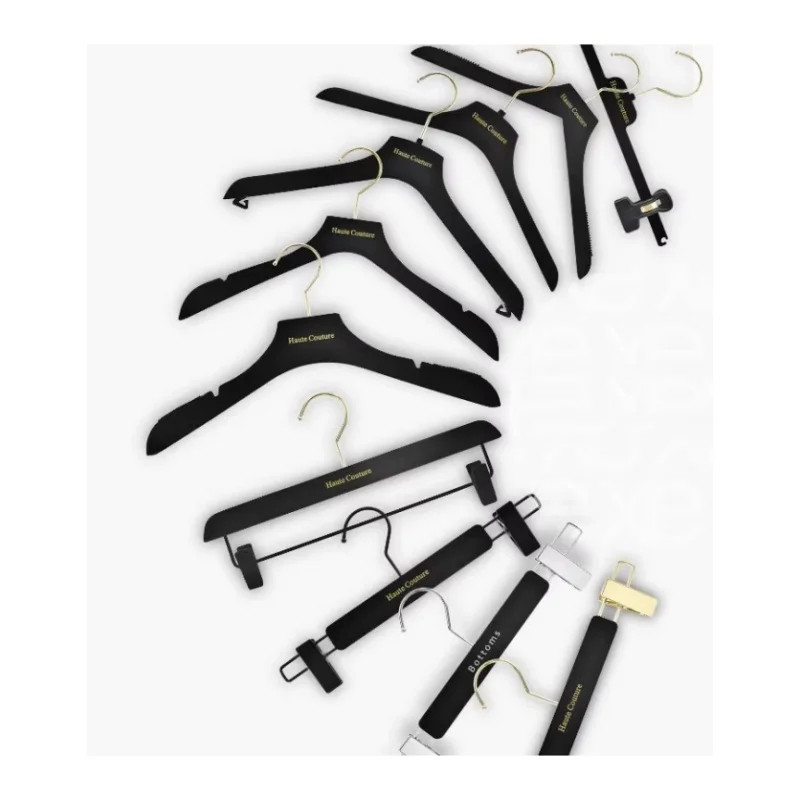 Luxury Black Non Slip Velvet Hanger Wholesale Retail Velvet Clothes Hangers For Bridal Clothing Stores