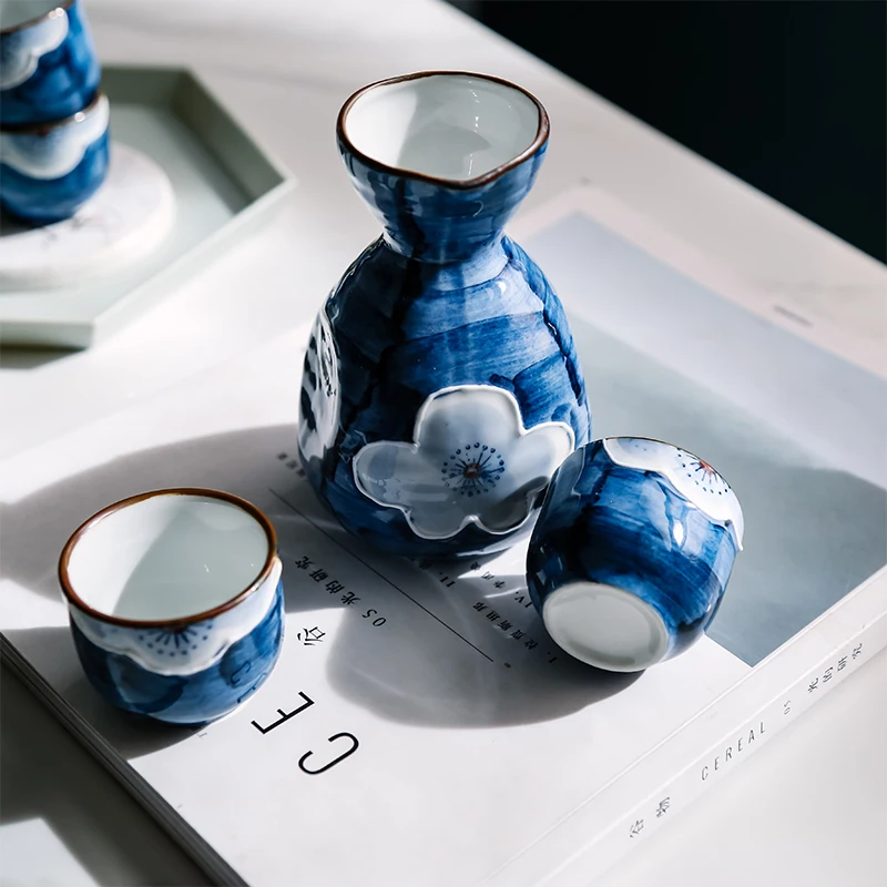 Hot sale custom Japanese high performance personalized bottles 50ml blue ceramic sake cup