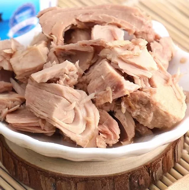 Seasoned White Tuna Pieces Can Goods Skipjack Chunk Oem Canned 160 gr 142g Tinned 180g 185 grs Spicy Flake In Oil 160g
