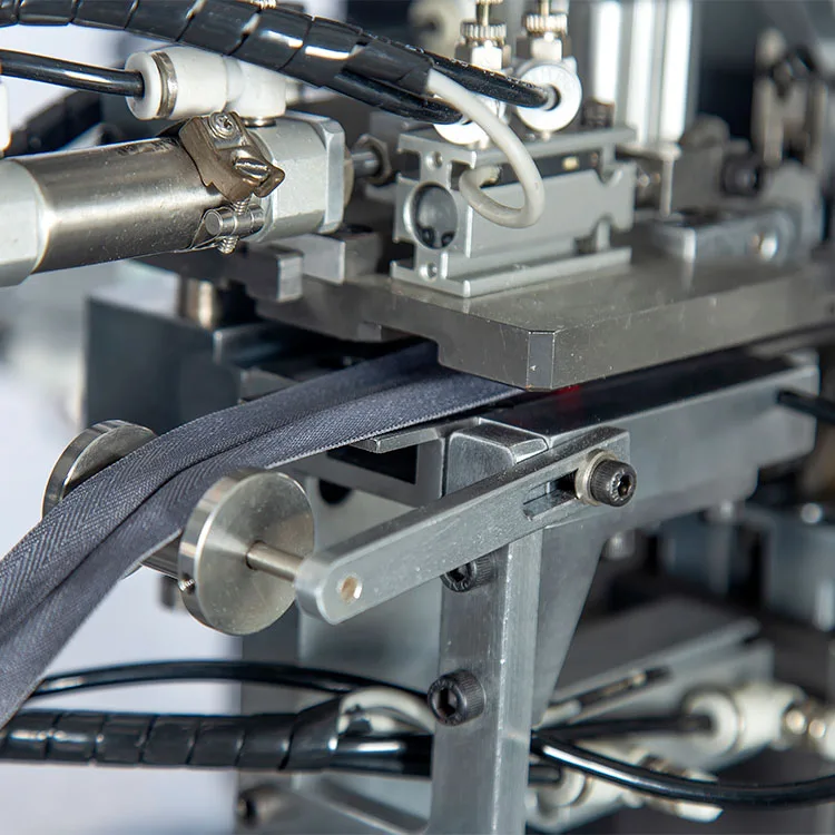 Нейлоновая молния монофиламентная пленка Нижняя Стопорная машина