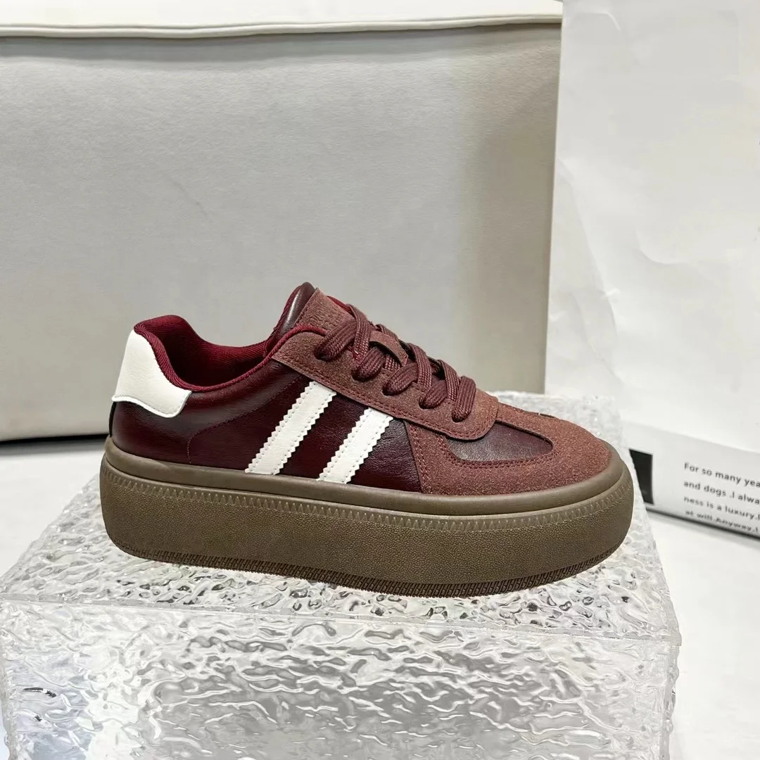 Fashion Ladies sport shoes Classic women sneakers Latest casual shoes