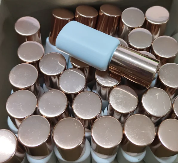 Wholesale customized package Low Fume Lash Adhesive 0.3 second rapid dry Clear Eyelash Extension Glue