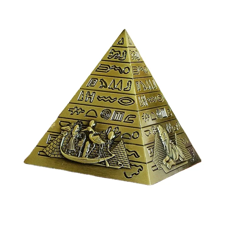 Hot Sale Antique Egypt Landmark Tourist Souvenir Vintage Metal Pyramid Model for Home Decoration Collections