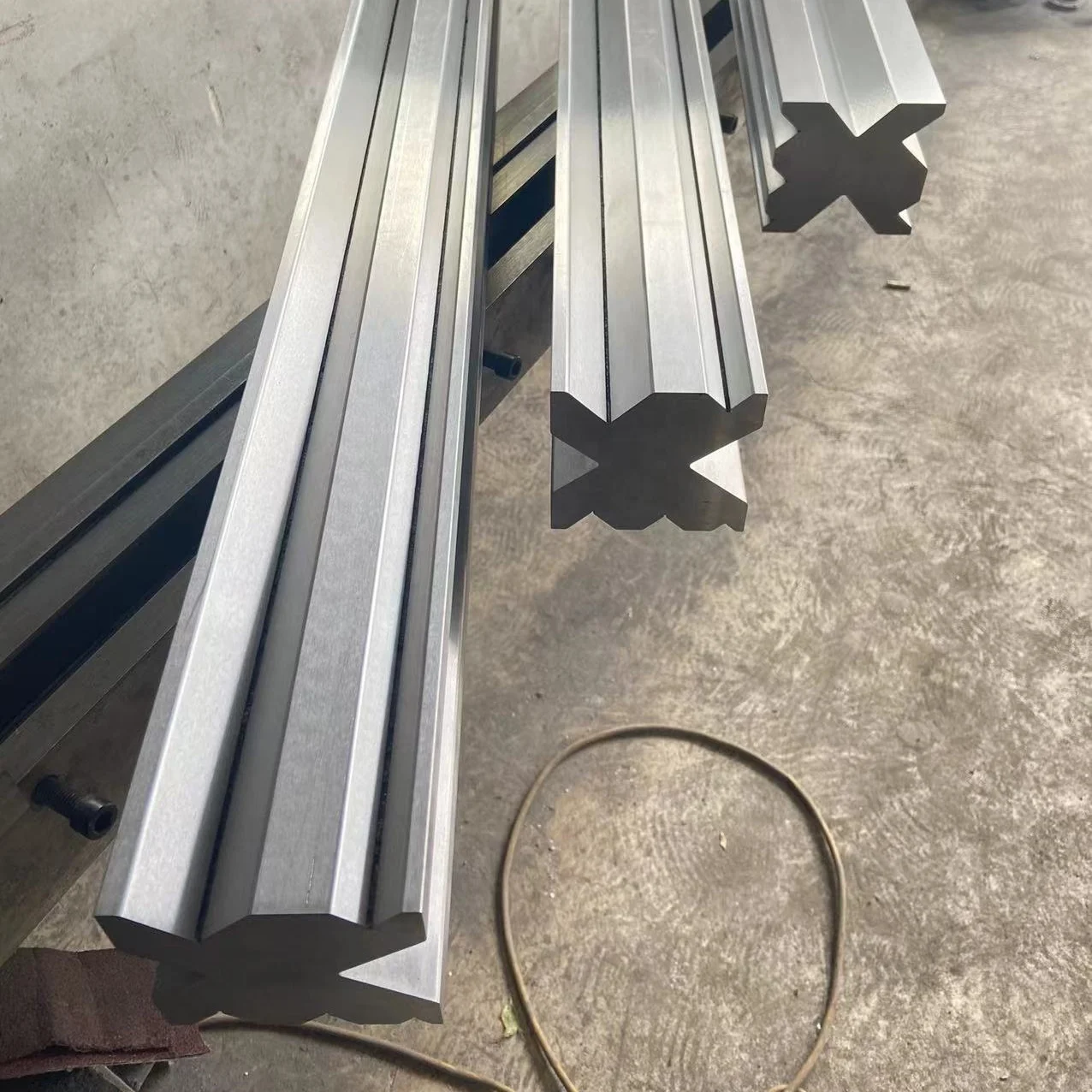 Press Brake Multi V Dies and Punch and Bending Machine Mould Press Brake Tools