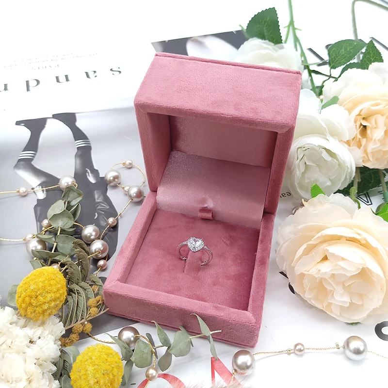 Fashion Pop Dirty Pink Jewelry Engagement Boxes Velvet Small Ring Box Custom Logo