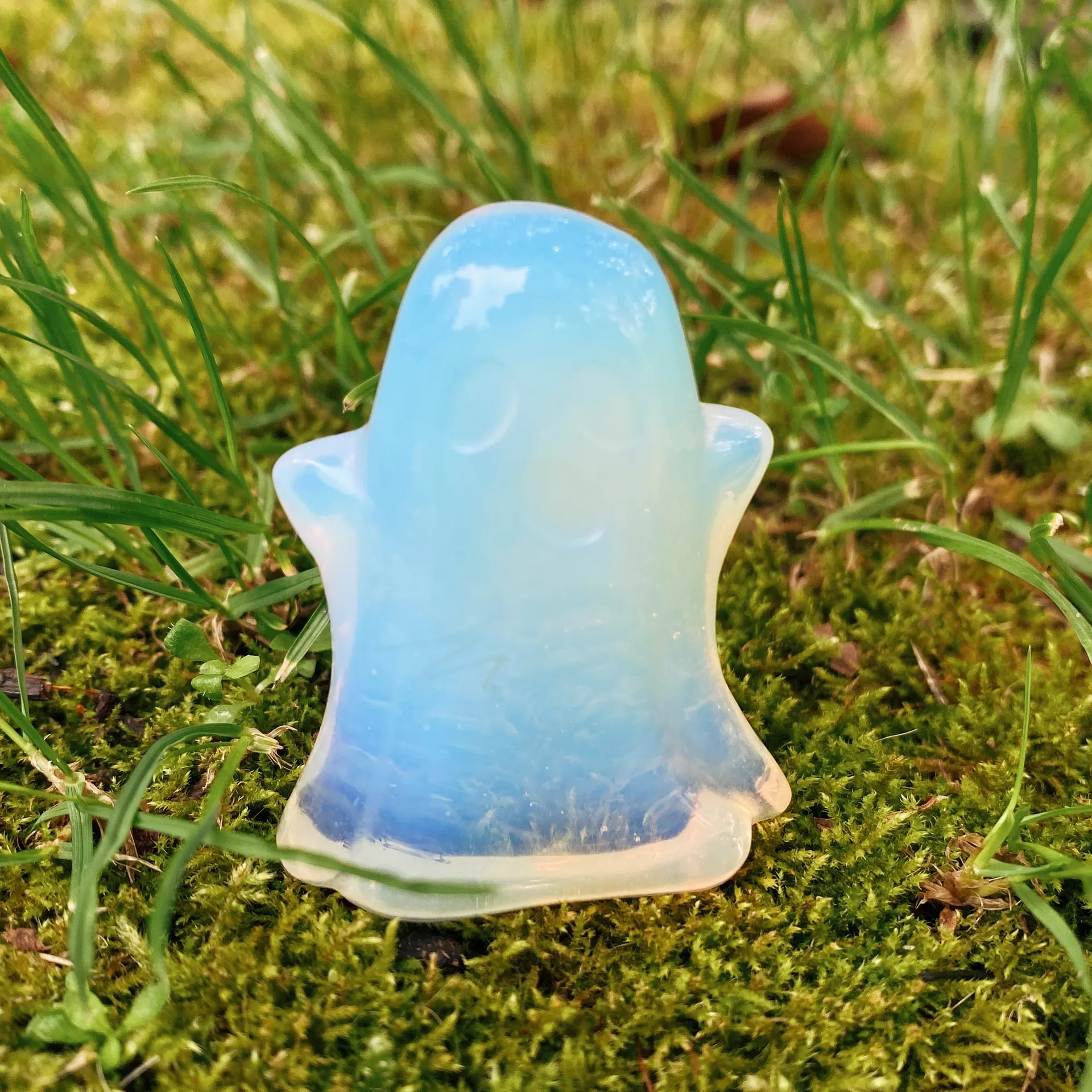 ODM OEM Natural Crystal Stone Ghost Figurine Statue Hand Carved Gem Halloween Specter Spirit Reiki Healing Crystal Tumble Stones