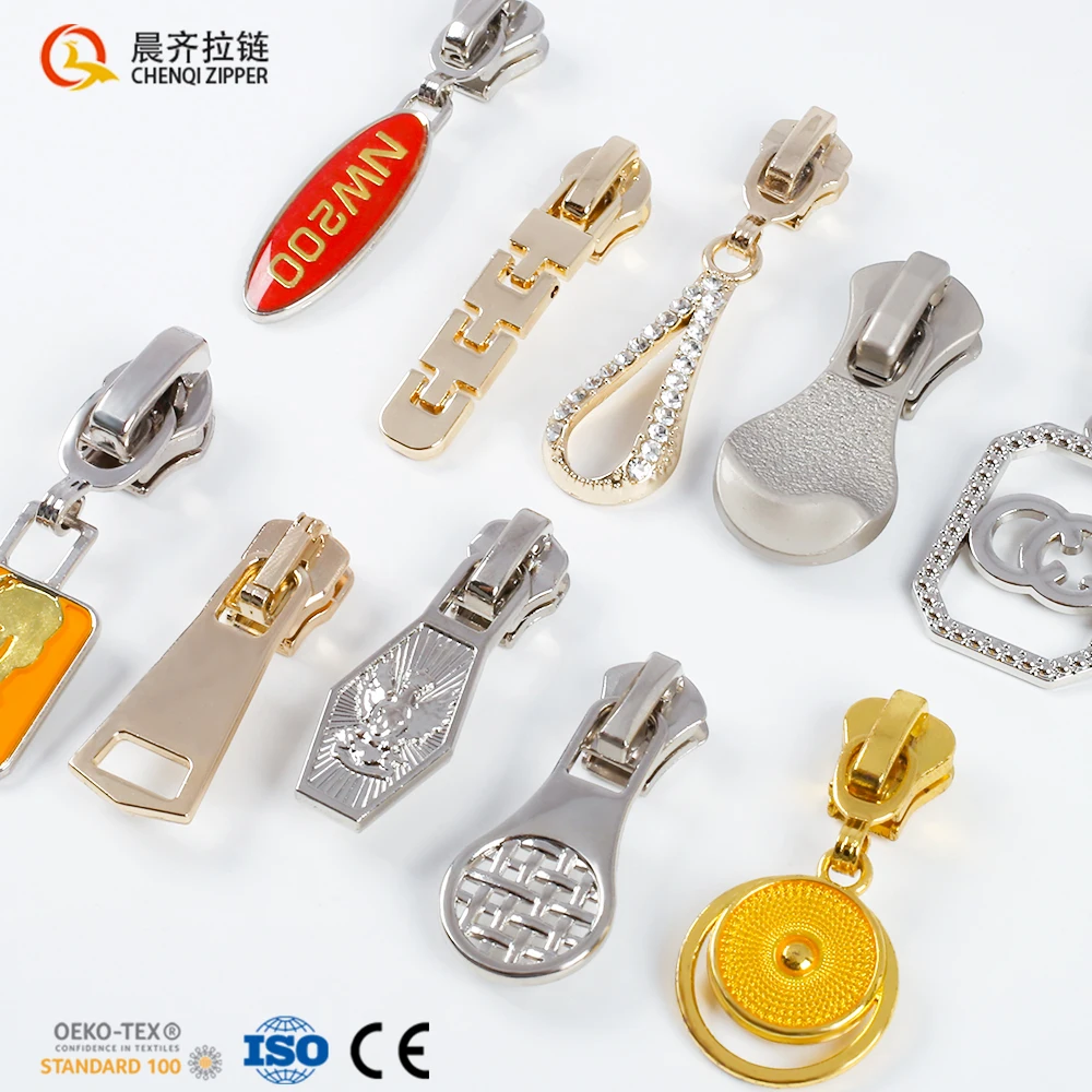 Fashion Logo Custom 8# Corn Teeth Open End Black Tape Golden Teeth Copper Metal Zipper For Clothes Jackets