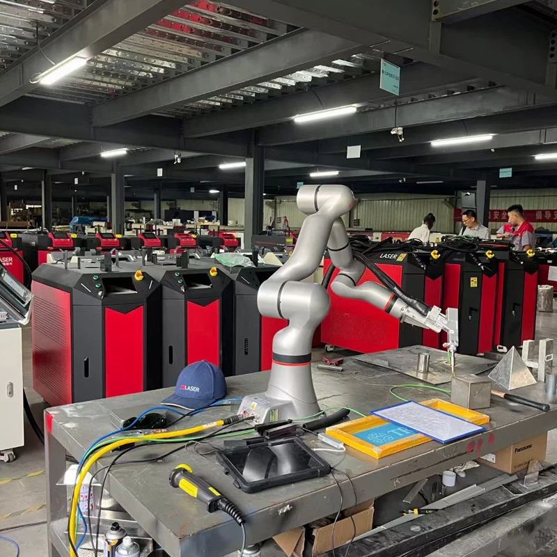 High Efficiency 1500W 3 in 1 Multifunctional  Air Cooled Laser Metal Welding Machine With CE Certified